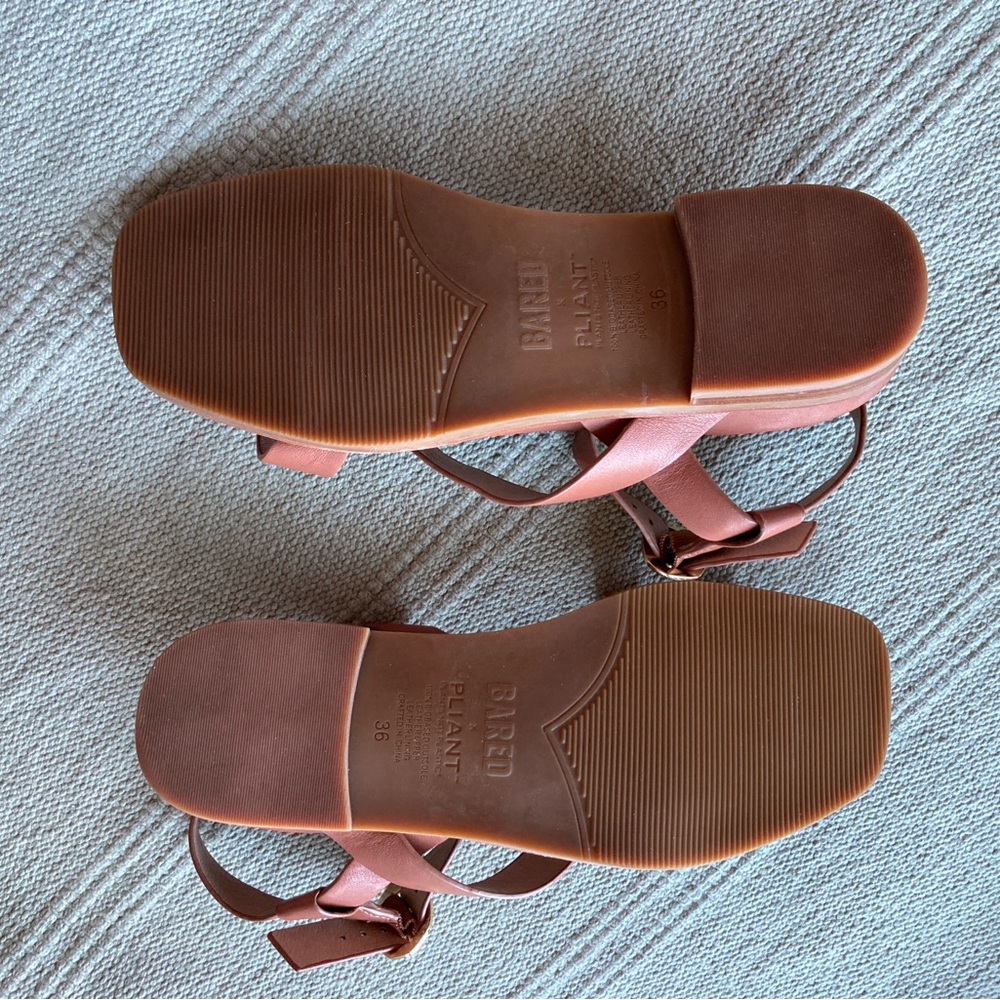 Bared Leather and Plant Women’s Twite Strappy Sandals 6-6.5 (36) - Picture 8 of 12